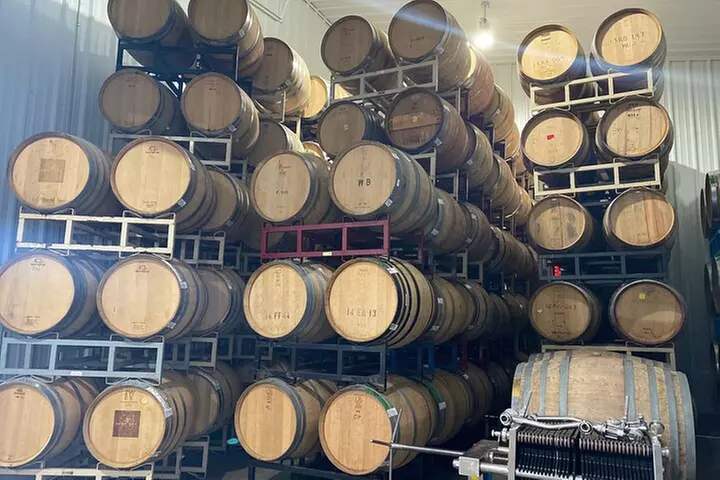 Arizona Winery All-Inclusive Tour with Lunch & Tastings