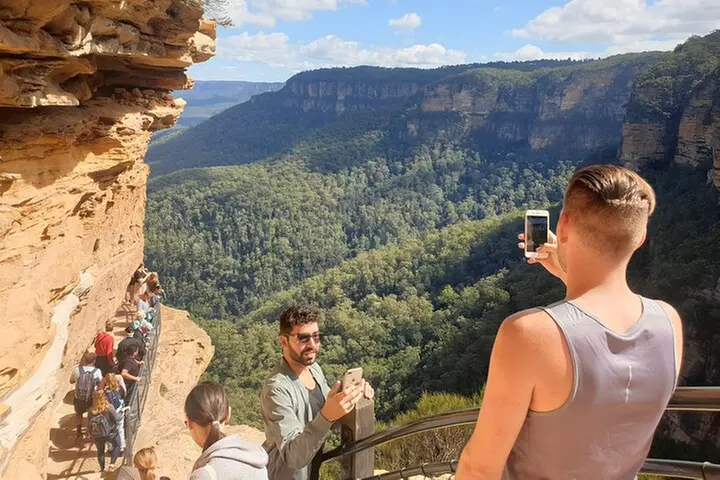 Blue Mountains Small Group Tour with Waterfall Walk & Fresh Lunch