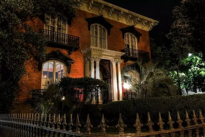 Spirits and Scoundrels Adults Only Savannah Ghost Tour | 10pm