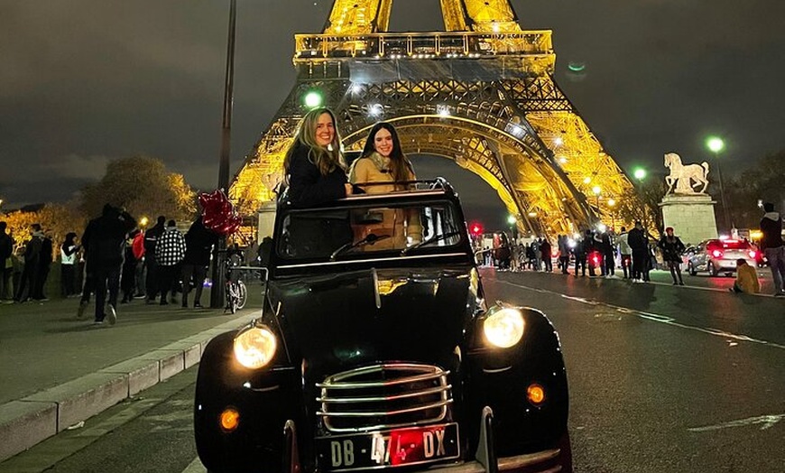 Image 34: 2 heures de Balade Privée de Nuit en Citroën 2CV à Paris