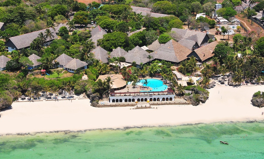 Image 7: ✈ KENIA | Diani Beach - Kombireise Leopard Beach Resort & Elefanten...