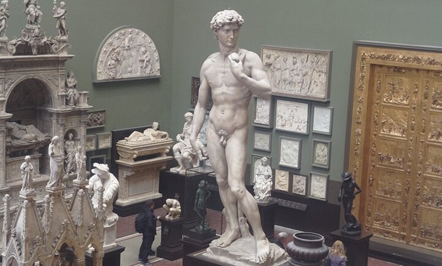 Image 3: Stories in Art London Victoria and Albert Museum Private tour