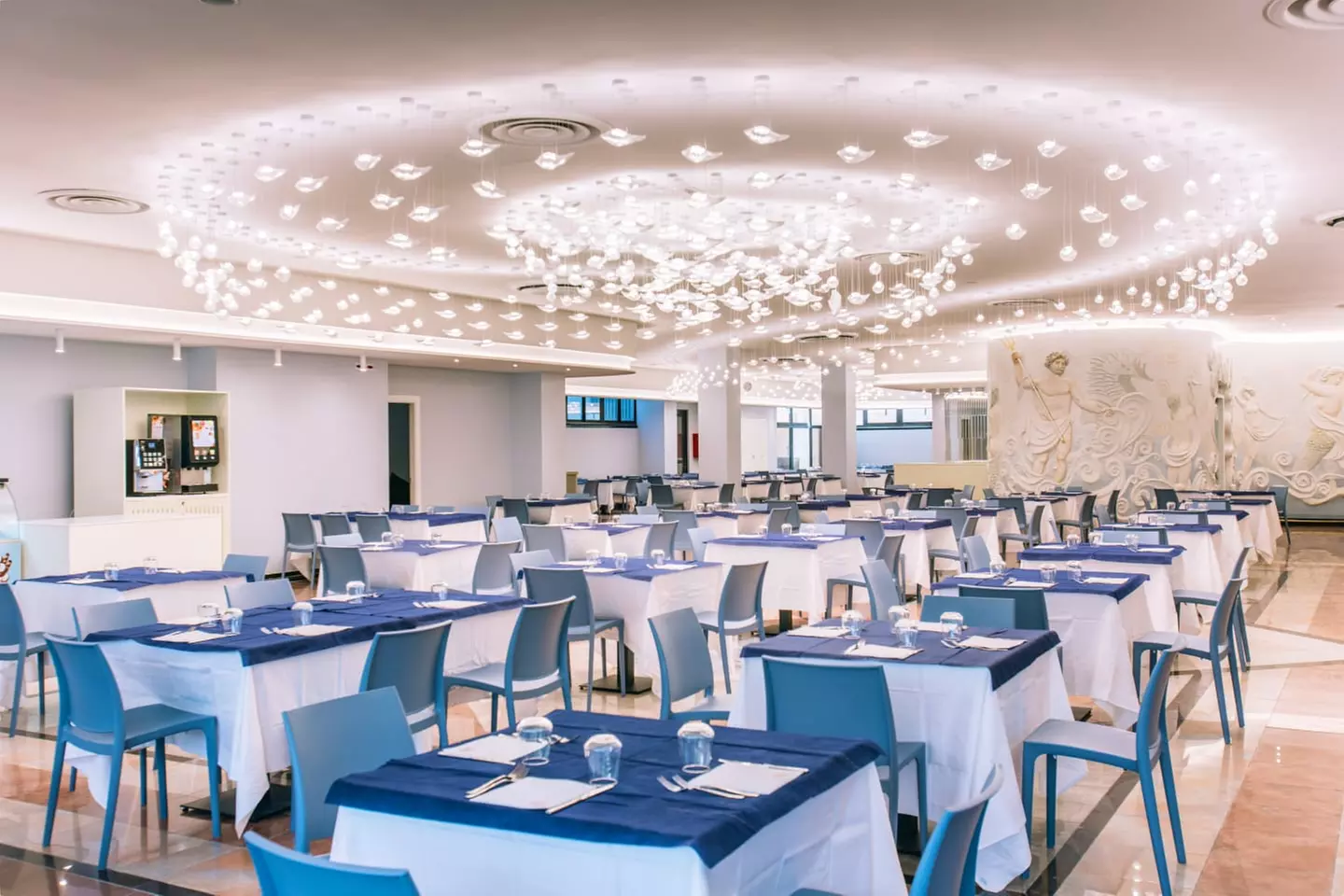 ✈ LES POUILLES | Monopoli - Porto Giardino - CDSHotels 4*, 3 nuit -...