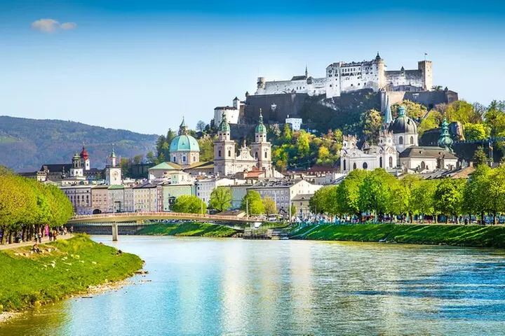 Salzburg & Naturwunder: Eine private Tagestour ab München - Primary Image