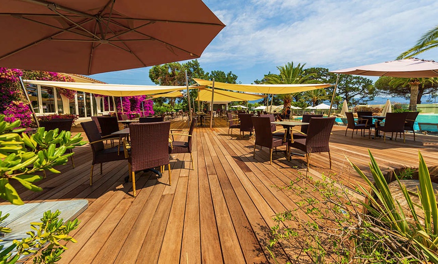 Image 7: ✈ CORSE | Ajaccio - Hôtel Campo dell'Oro 4*, 2 nuit - Piscine extér...