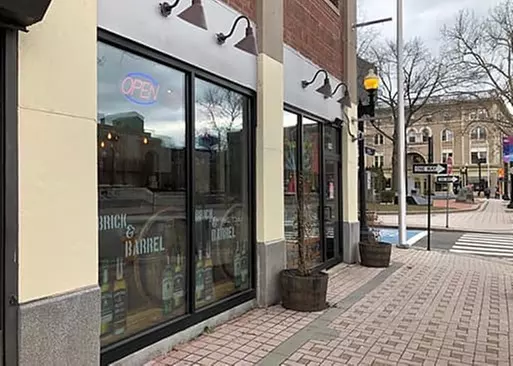 5% Cash Back at Brick & Barrel Bistro