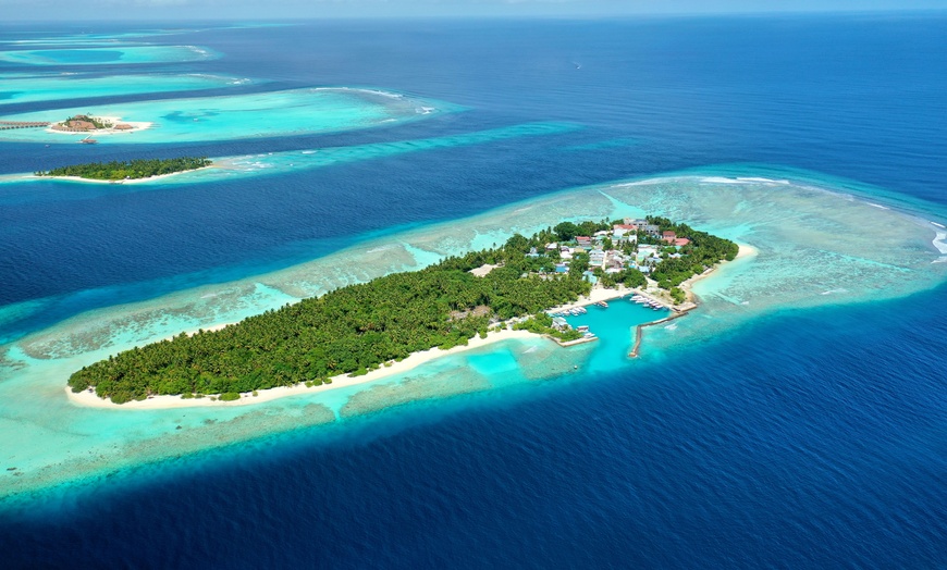 Image 1: ✈ MALEDIVEN | Vaavu Atoll - Plumeria Maldives 4* - Privatstrand