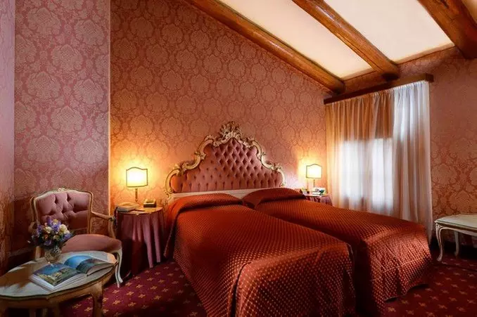 ✈ ITALIEN | Venedig - Rialto Hotel 4*, 2 Nächte - City Trip