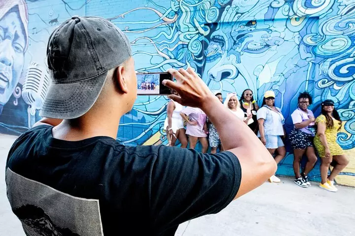 Party Bike Pub Crawl in Deep Ellum and Downtown Dallas