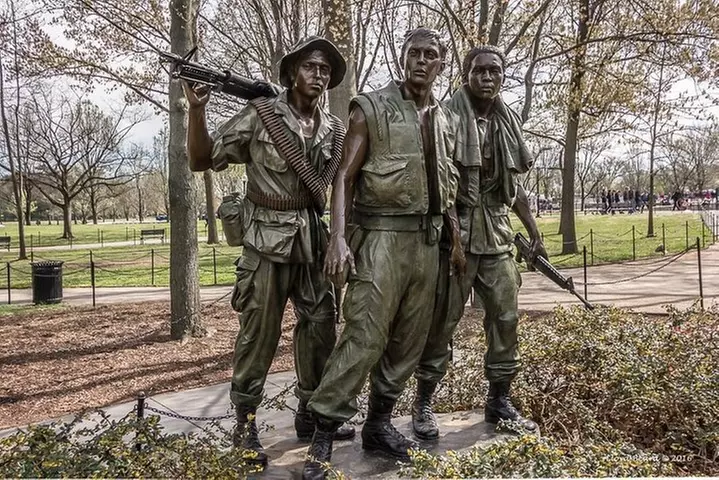 See DC In A Day: Guided Small Group Ultimate Day Tour