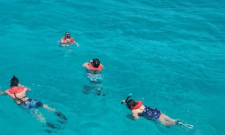 Image 8: Guided All Inclusive Beach Day Excursion in Bahamas
