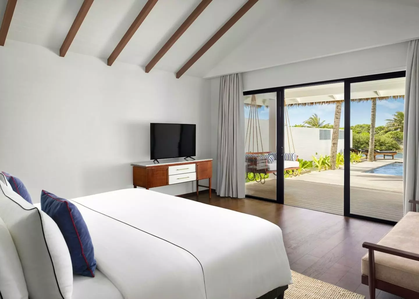 ✈ MALDIVES | North Malé Atoll - Villa Nautica Paradise Island Resor...