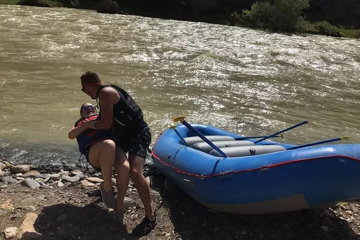 Red Canyon River Trips 7 Mile Whitewater Rafting 9am Daily