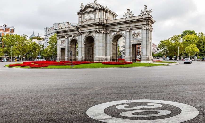 Image 18: Excursión privada de medio día en Madrid