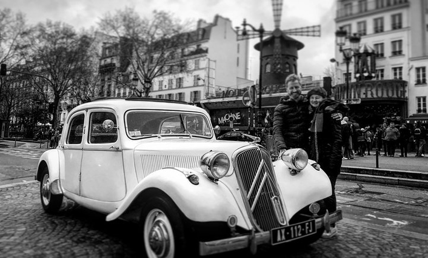 Image 13: Visite guidée privée de Paris en voiture vintage avec chauffeur