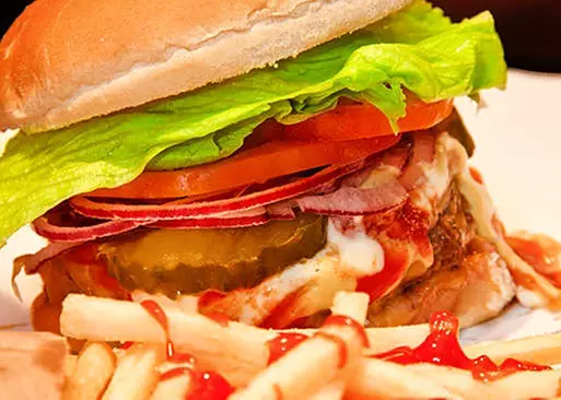 5% Cash Back at Burger Joint - Industry City
