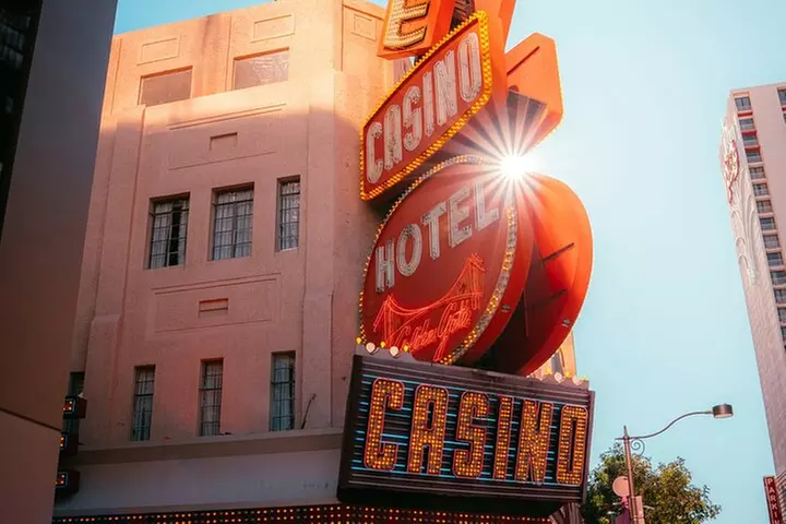 Downtown Las Vegas Self Guided Audio Walking Tour - Second Medium