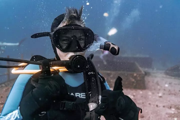Certified Divers: Best 2-Tank Wrecks & Reef Boat Dive All Inclusive...