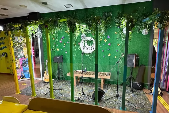 Ticket/Parque Foto-Temático y Actividad Virtual en Vigo