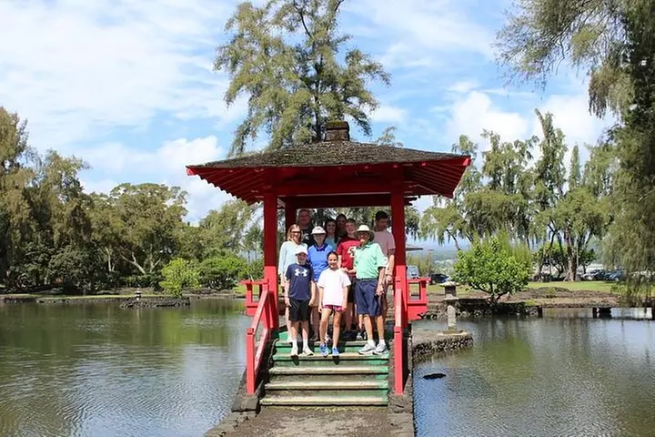 Private Tour from Hilo to Hawaii Volcanoes Natl Park Mercedes Van