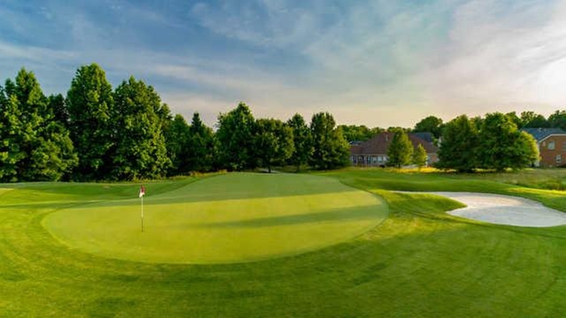 Online Booking - Round of Golf at Oak Creek Golf Course