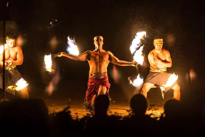Toa Luau at Waimea Valley, Oahu