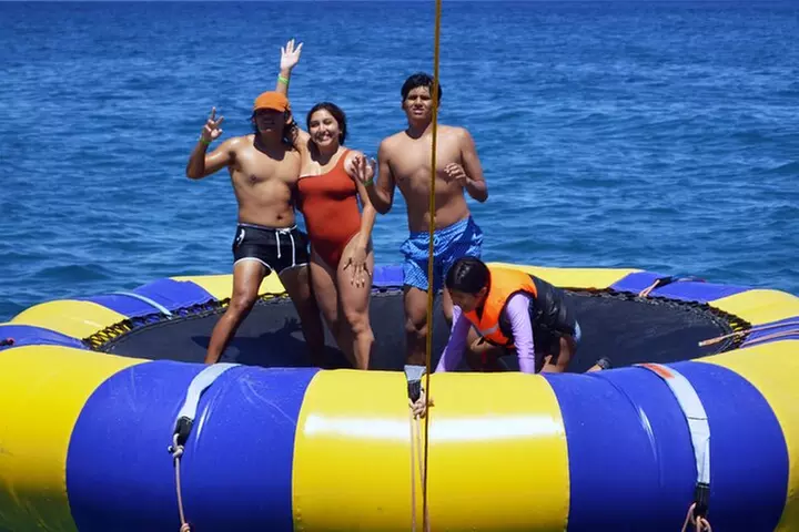 Oahu 5-in-1 Deluxe Cruise: Turtle Snorkeling & Ocean Activities