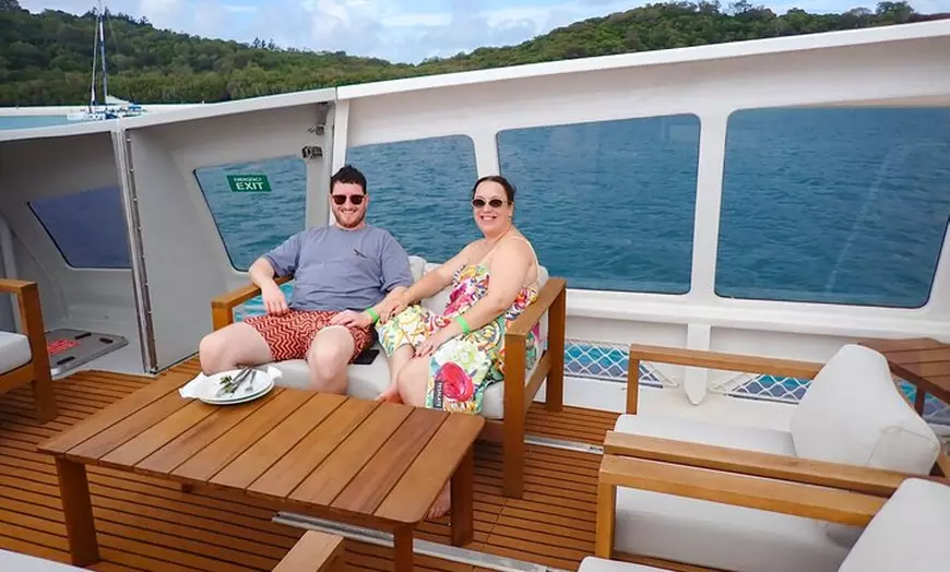 Image 5: Whitehaven Beach Tour: 2 Options - All Day Beach Or Snorkel
