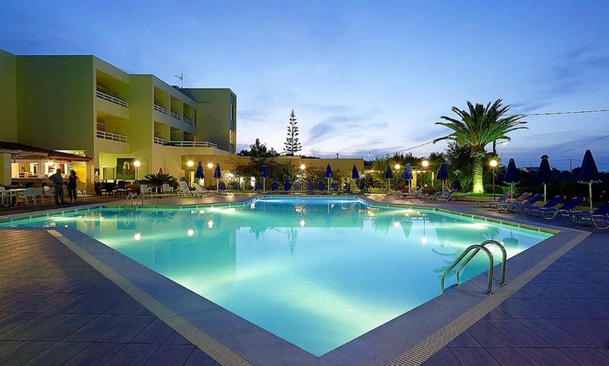 Image 11: ✈ CRETA | Agia Marina - Eleftheria Hotel 3* - In riva al mare