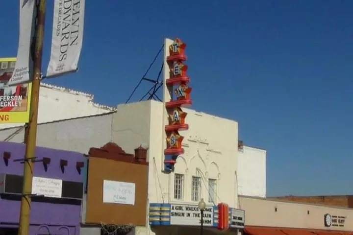 Dallas and JFK Full-Day Tour with Sixth Floor Museum and Oswald Roo...