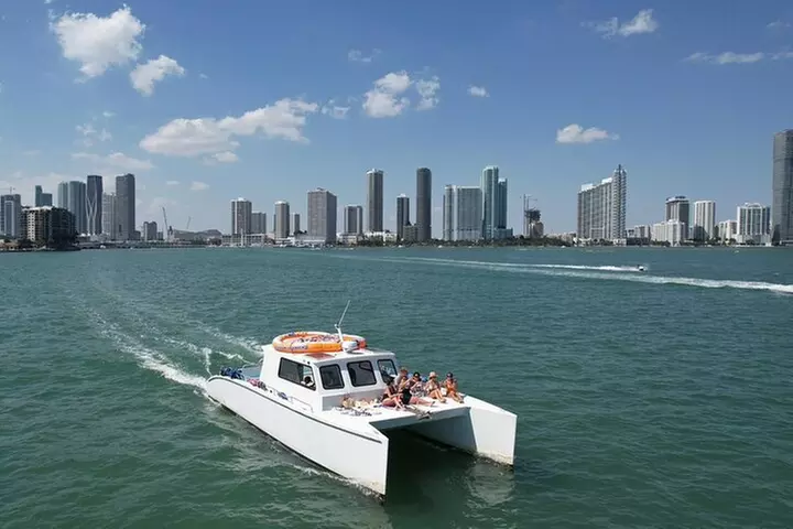 The Ultimate Water Experience in Miami with Drinks and Jet Skis