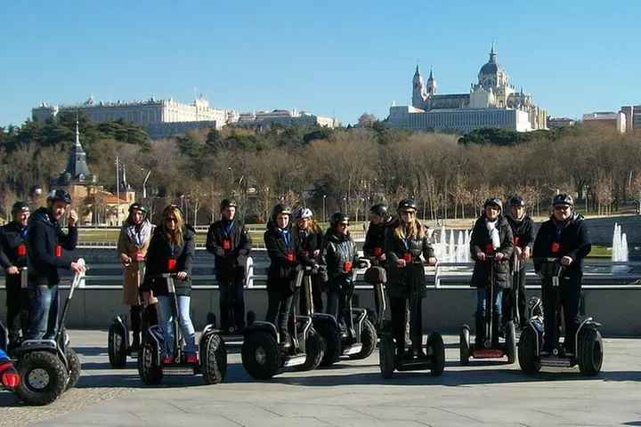 Tour Privado en Segway por el Centro Histórico de Madrid