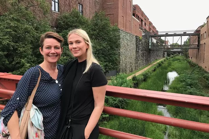 Tastes of Georgetown Food & History Small Group Walking Tour