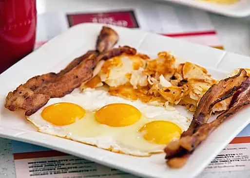 5% Cash Back at The Legend Bakery & Restaurant