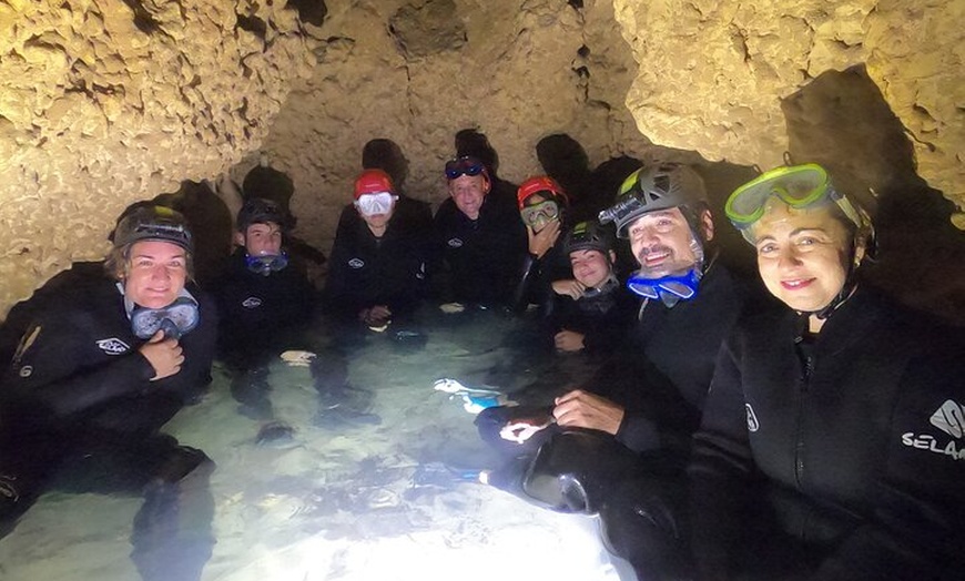 Image 5: Alcudia Coasteering con Saltos Escalada y Cuevas