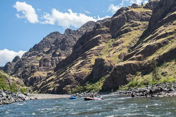 5 Days Guided River Rafting Excursion through Hells Canyon