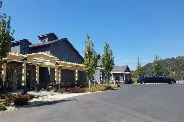 Private Full-Day Napa Wine Tour in a Luxury Vehicle