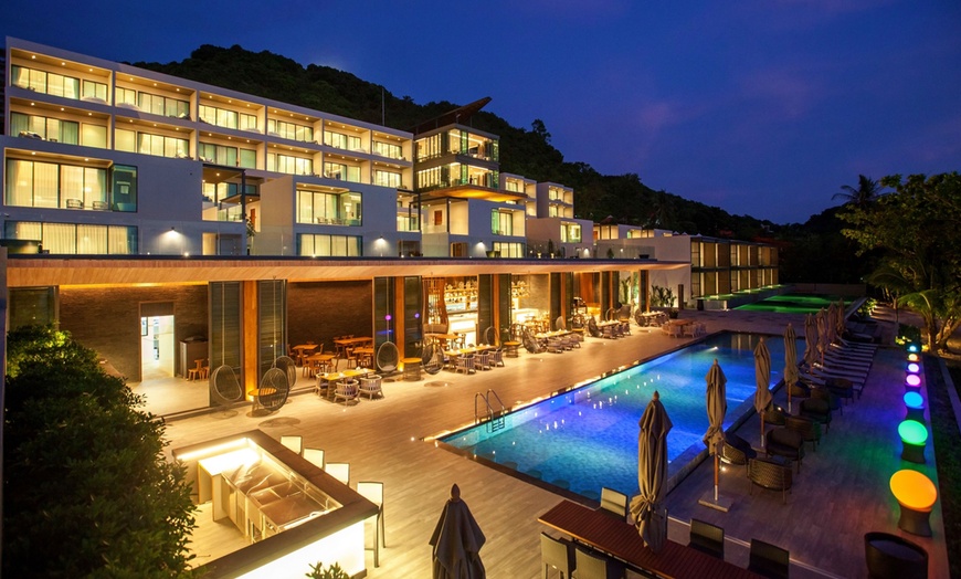 Image 2: ✈ THAILAND | Phuket - My Beach Resort Phuket 5* - Sea views