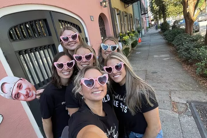 Disney Springs Dash Scavenger Hunt - Primary Image