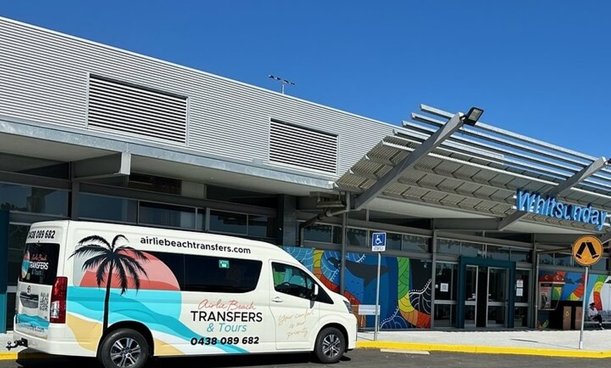 Image 2: Shuttle from Airlie beach to Proserpine airport