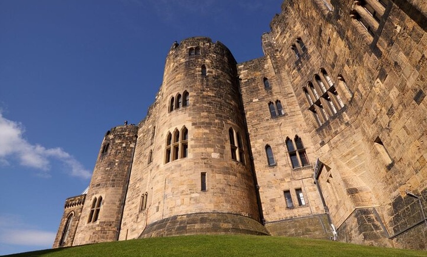 Image 5: Alnwick Castle and Rosslyn Chapel Day Tour from Edinburgh