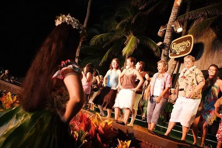 Oahu: Germaine's Luau