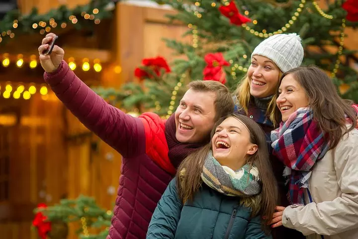 Holiday Scavenger Hunt in Ottawa by Holly Jolly Hunt - Primary Image