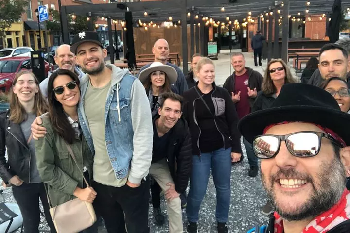 Baltimore Walking Foodie Tour in Fells Point
