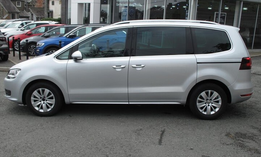 Image 4: One Way Taxi Transfer from Heathrow Airport to Southampton Port