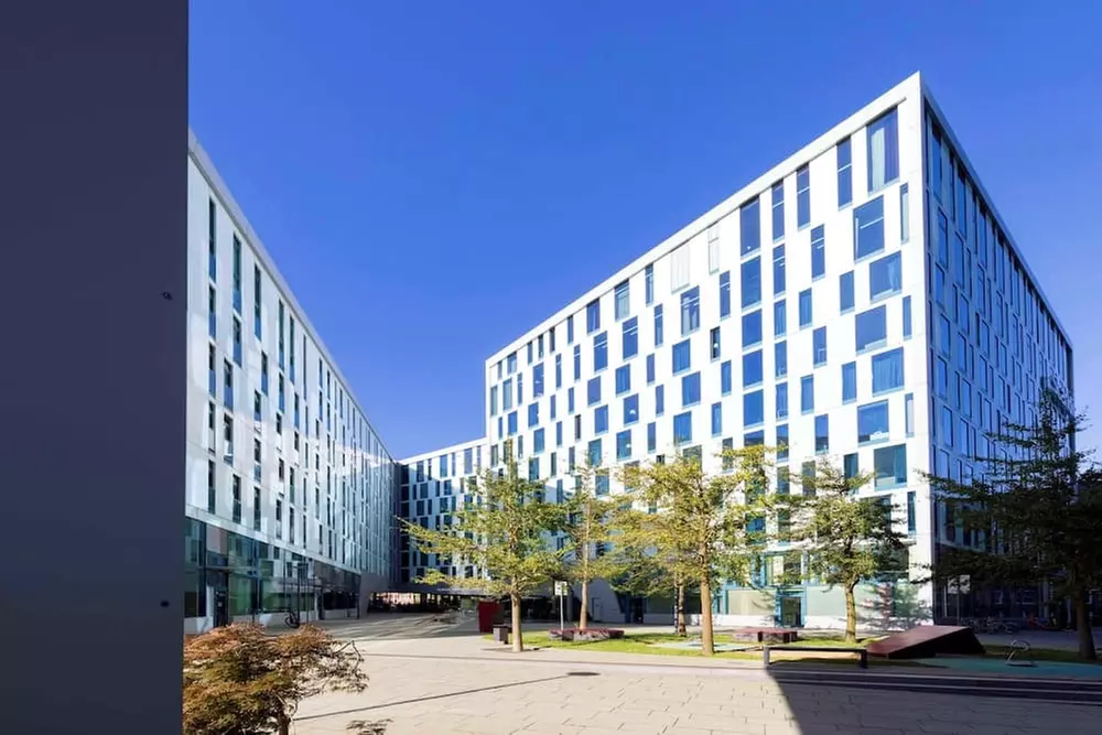 ✈ DEUTSCHLAND | Hamburg - Scandic Hamburg Emporio 4*, 2 Nächte