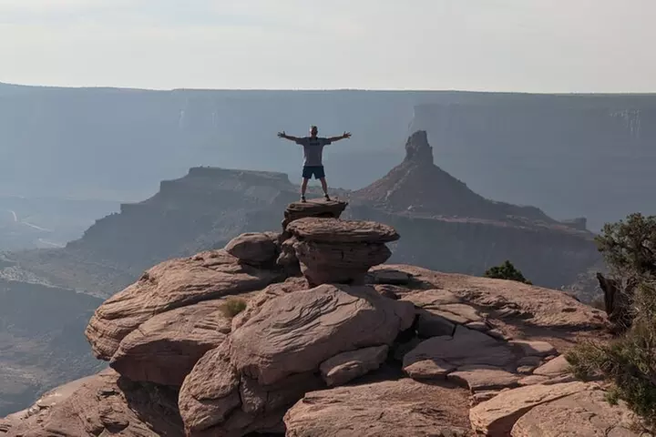 Unique Secluded Sunset In Moab: Canyonlands by 4x4 & Hike