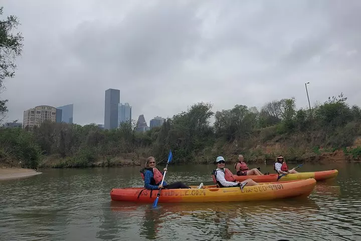 2-Hour Downtown Houston Skyline Paddleboard and Kayak Rentals