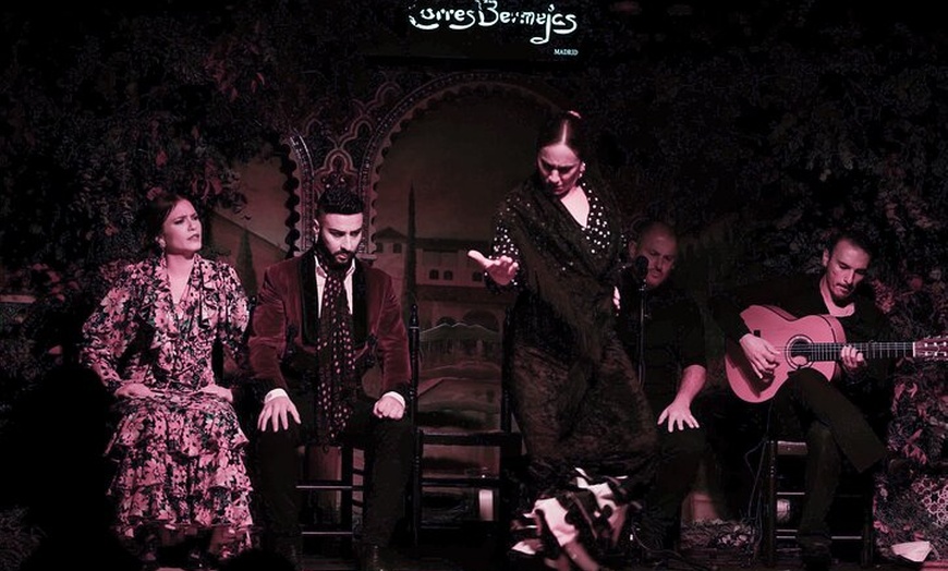 Image 10: Espectáculo flamenco en Torres Bermejas de Madrid