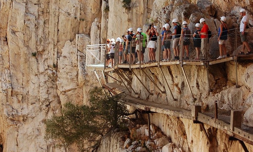 Image 3: Desde El Chorro: Caminito del Rey